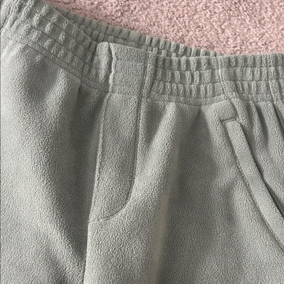 OFFLINE By Aerie Polar Fleece Barrel Pant Small NWT - Picture 3 of 6